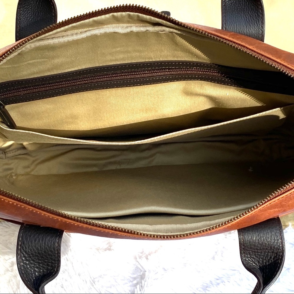 Trask Jackson Slim Zip Top Bison Leather Bag - Picture 7 of 8